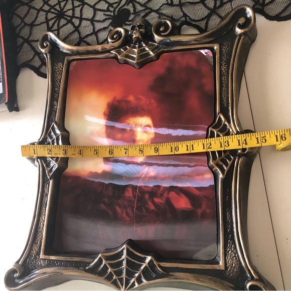 3D Changing Face Moving Portrait Picture frame Halloween Horror Decoration Party - Picture 5 of 17